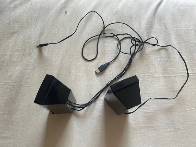 Caixinha De Som Megaware Pc ou Notebook P2 Fone 