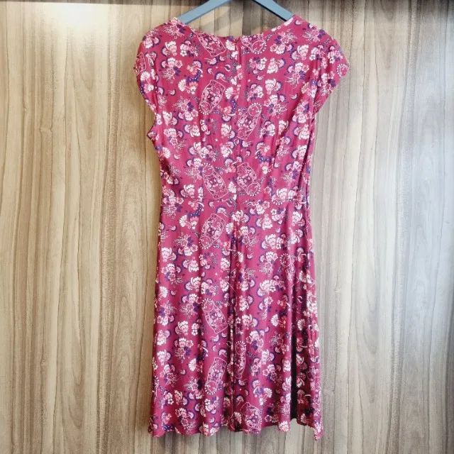 vestido hering vermelho floral tamanho p - Foto 2