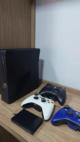 Xbox 360 Super Slim 4g modelo 2015 e 2016 com 2 controle e kinect com hd  250gb e 1 jogos de brindes - Games Você Compra Venda Troca e Assistência de  games em geral