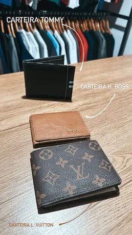 Carteiras masculinas, cuecas e sandálias 