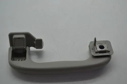 Puxador Alça Teto Pqp Com Cabide Gm Cruze Original - Foto 3