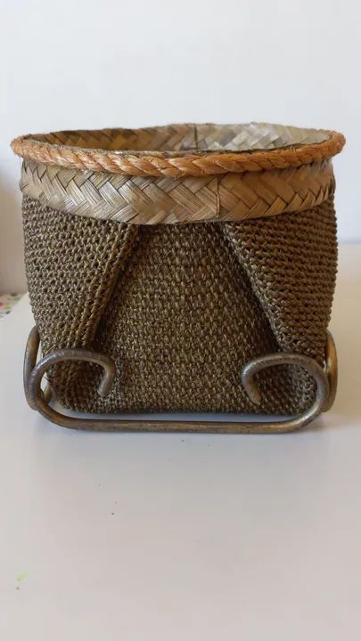 Cachepot com suporte de metal  - Foto 4