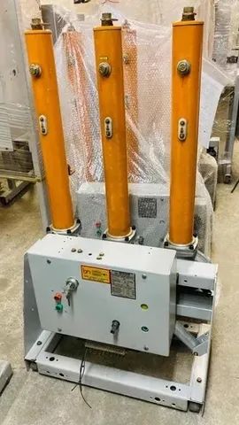 Disjuntor M T Motorizado Beghim 630 A P L 15 C - Foto 4