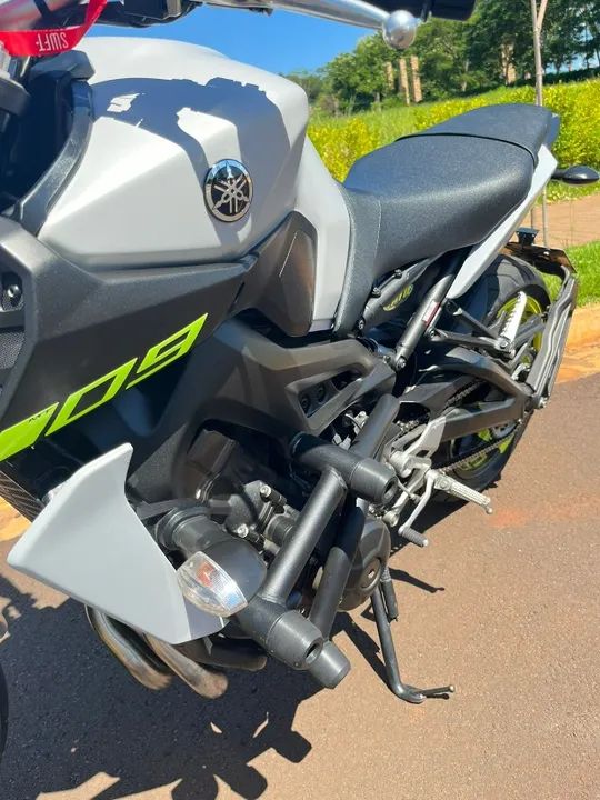 Yamaha MT 09 - 2021 | Cinza Fosco | 19.000 KM | Impecável - Foto 4