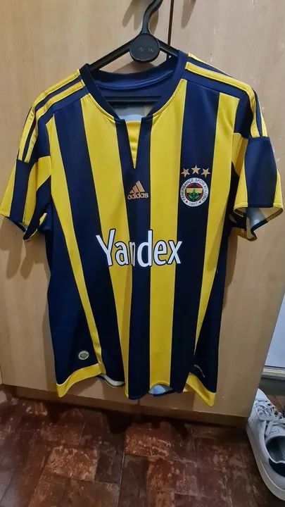 Camisa Fenerbahçe Adidas (tamanho G)