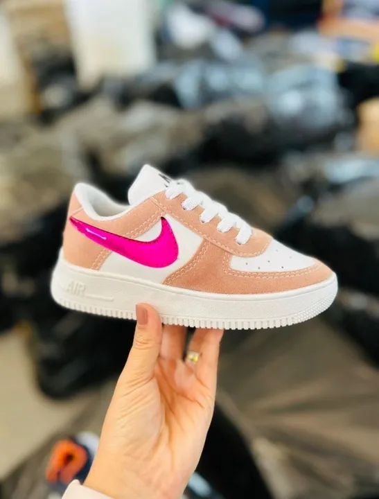 Tênis Nike Air Force 1 Low - Azul e Dourado infantil - Foto 5