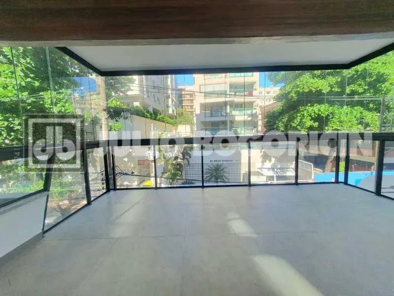 BOTAFOGO NOVO PRIMEIRA LOCAÇÃO FINAL DE CONSTRUÇÃO - 4 QUARTOS - 2 SUÍTES - VARANDÃO - SAL