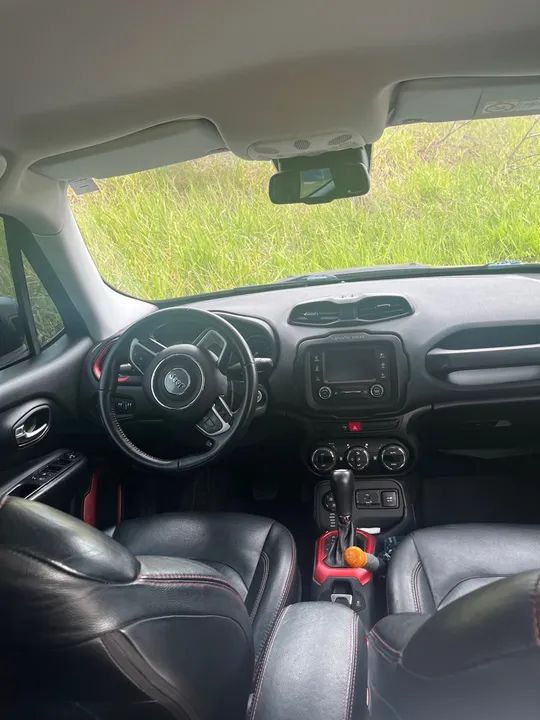 Renegade Trailhawk 4x4 abaixo da fipe - Foto 4