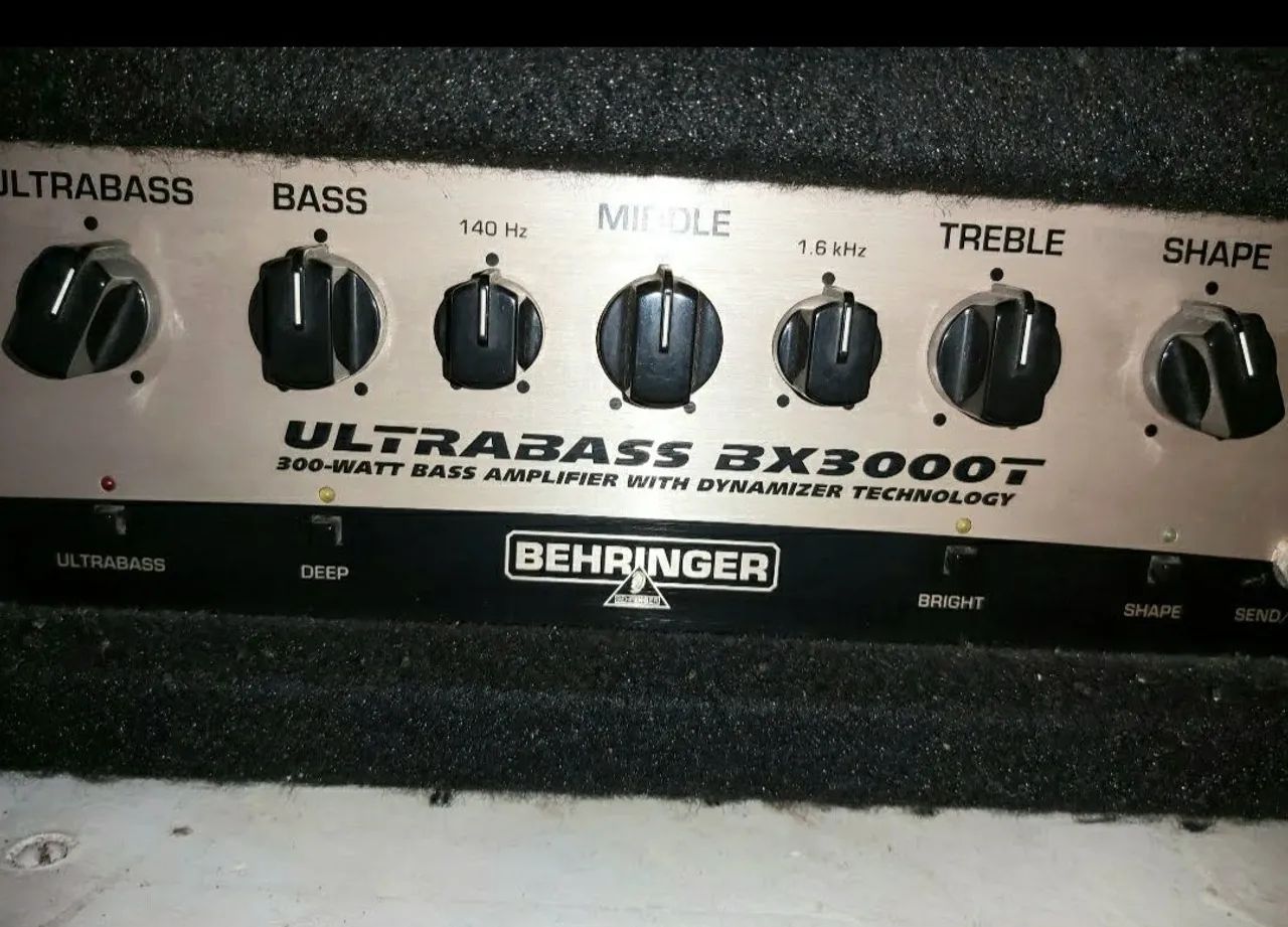 Cabeçote baixo Behringer BX 3000  - Foto 3