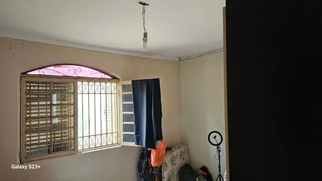 Vende-se uma imóvel com 2 casas na Qd. 10 do Setor Sul - Foto 5