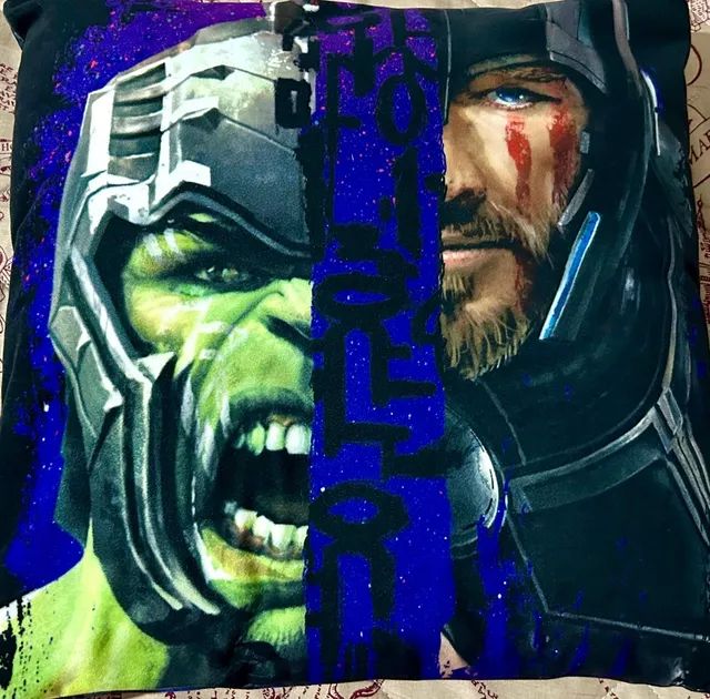 Almofada Thor/hulk ragnarok  - Foto 2