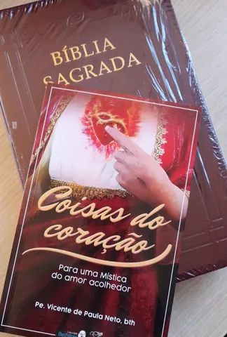 Bíblia Sagrada edição Luxo, Vinho e letra grande. Mais Coisas do Coração. Livros novos. - Foto 6