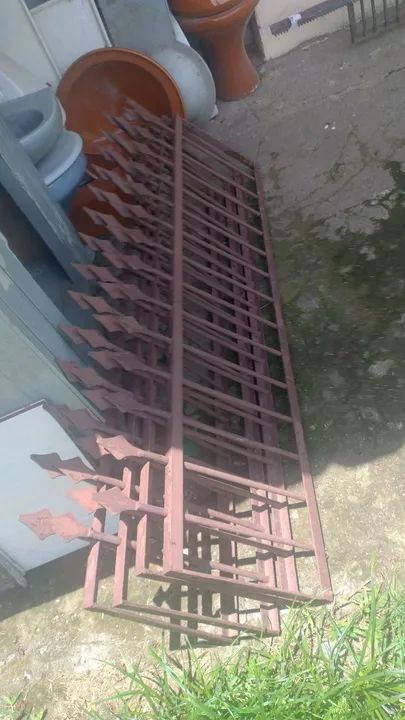 Grade de Ferro para colocar em cima do muro  - Foto 2