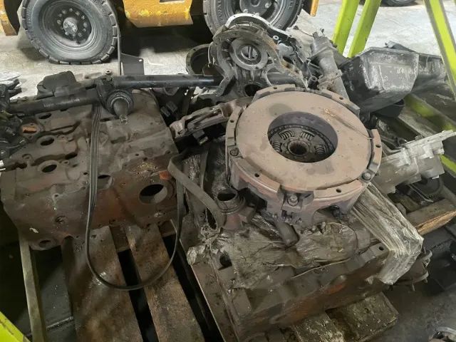 Lote de peças para Trator