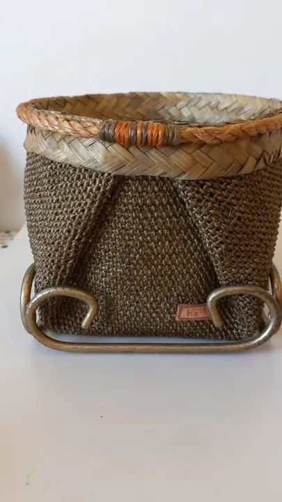 Cachepot com suporte de metal  - Foto 2