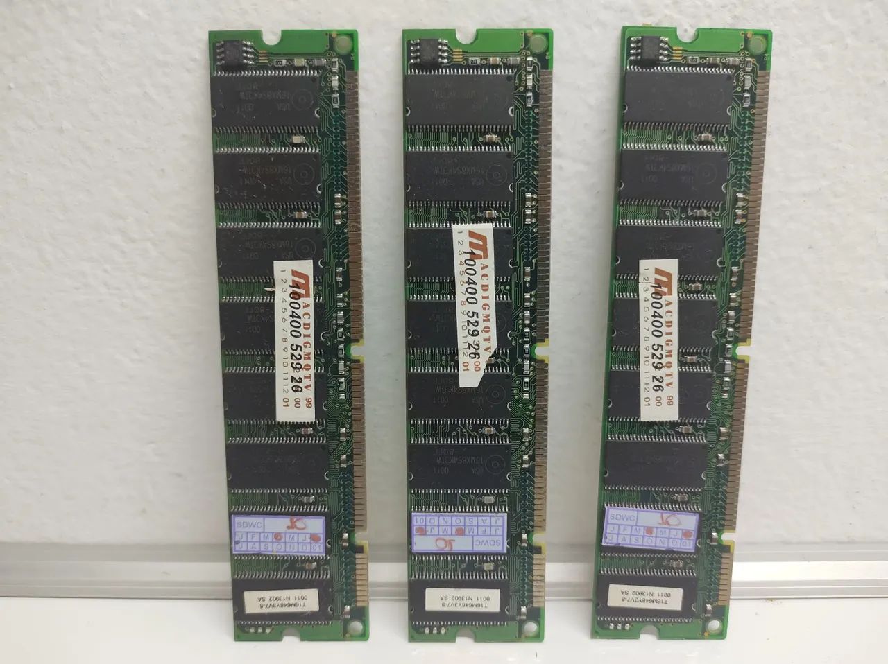 Kit 3x Memória SDRAM A-Data 128MB PC133 133MHz