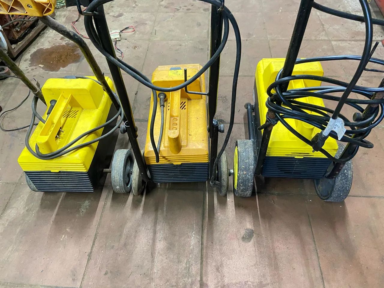 Lavadoras de alta pressão Karcher 585 - Foto 2