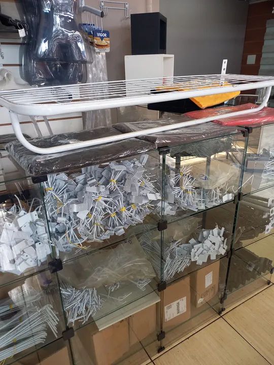 Arara de roupas usadas  - Foto 2