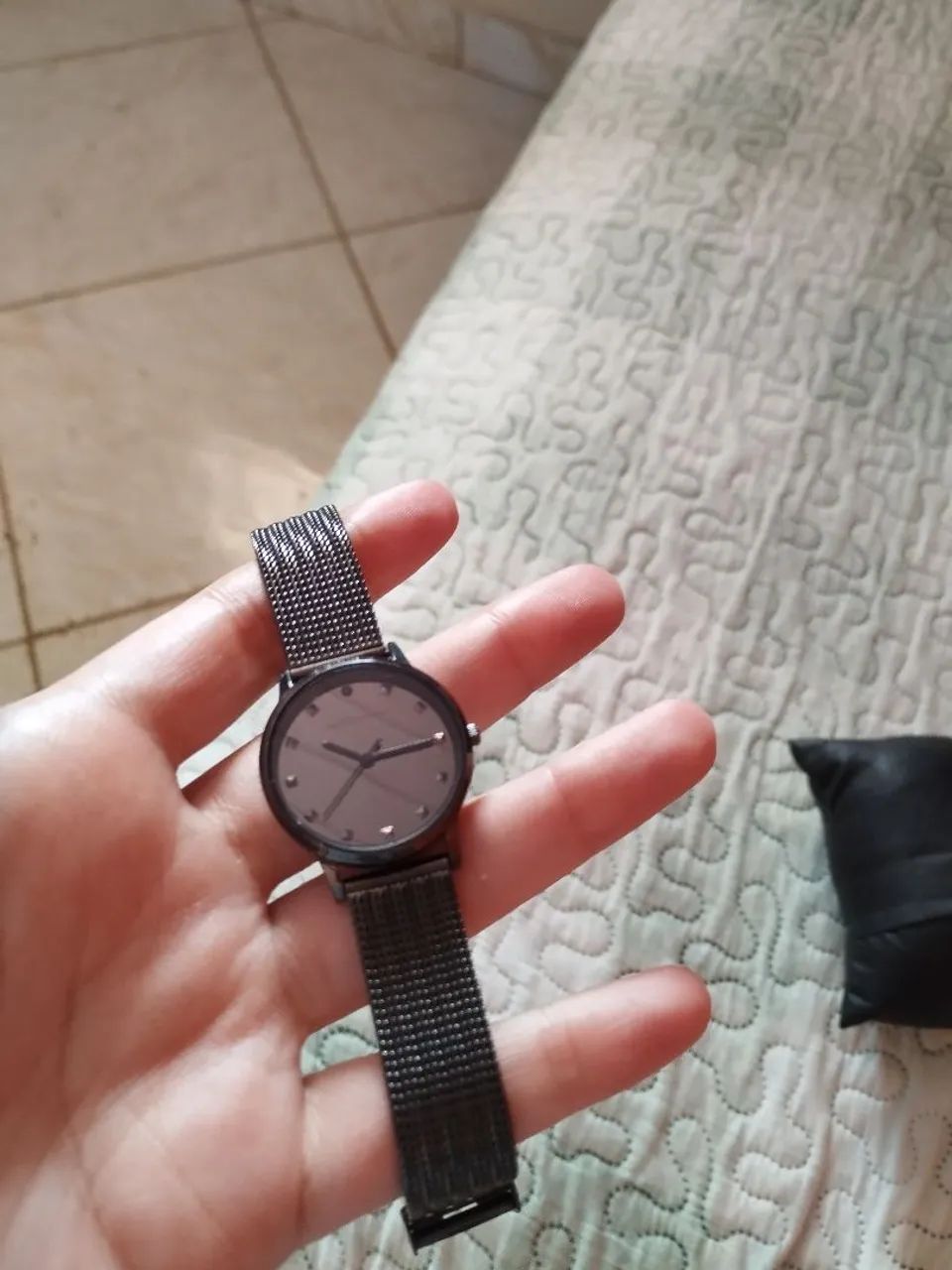 Vendo relógio feminino . Acompanha caixinha  - Foto 4