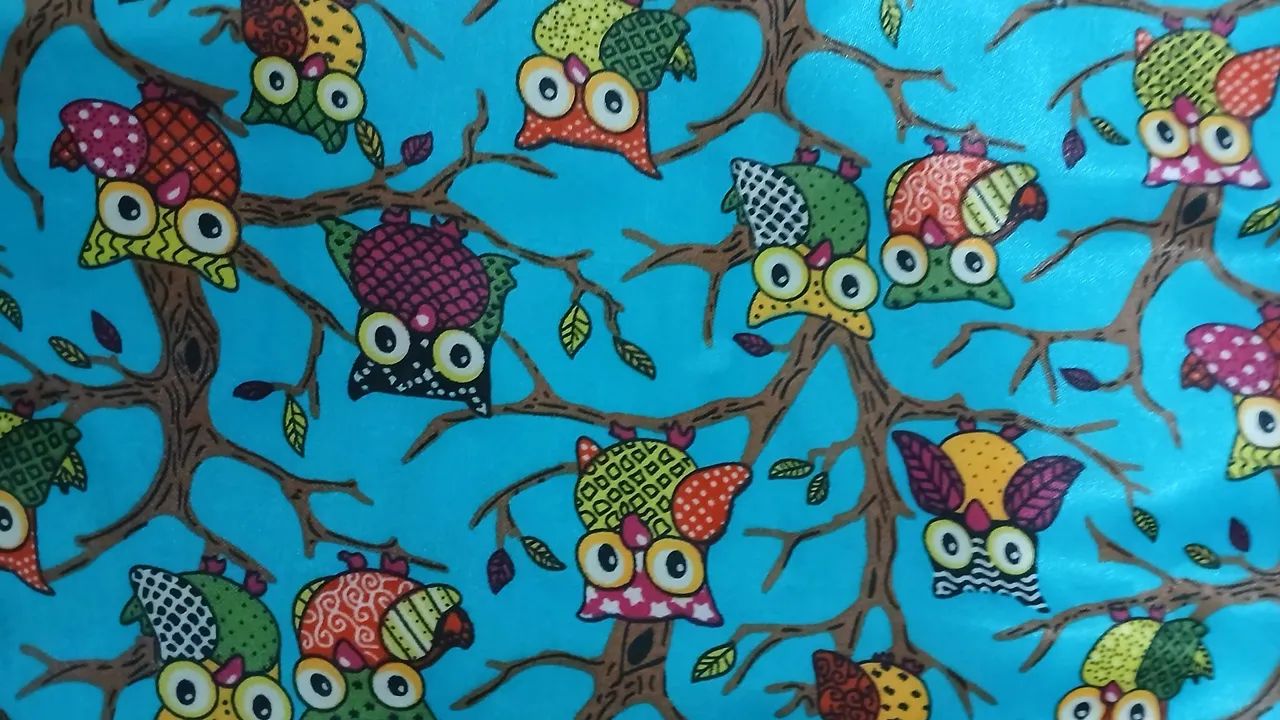Bolsa de mão com estampa de corujas - Foto 2