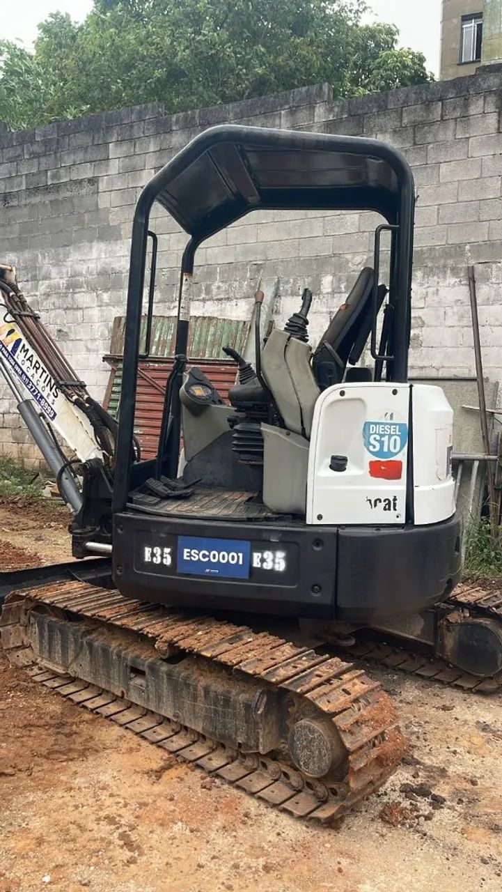 Mini Escavadeira Bobcat - E35 - Revisada 