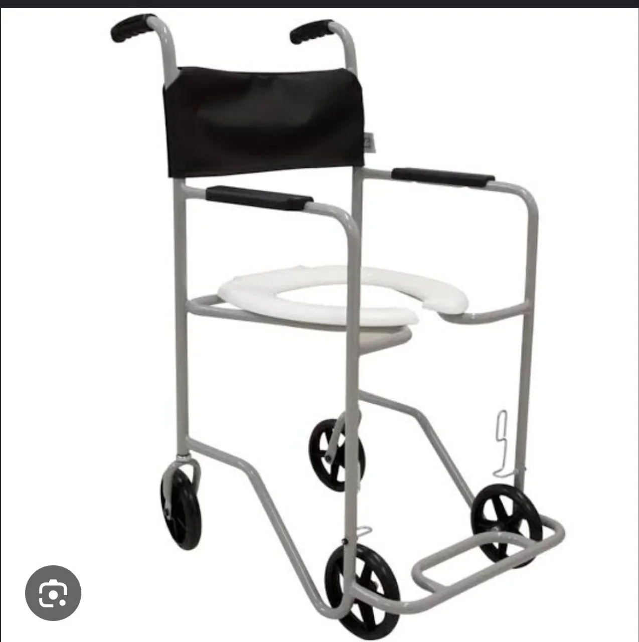 Cadeira de Banho com Rodas - Conforto e Segurança