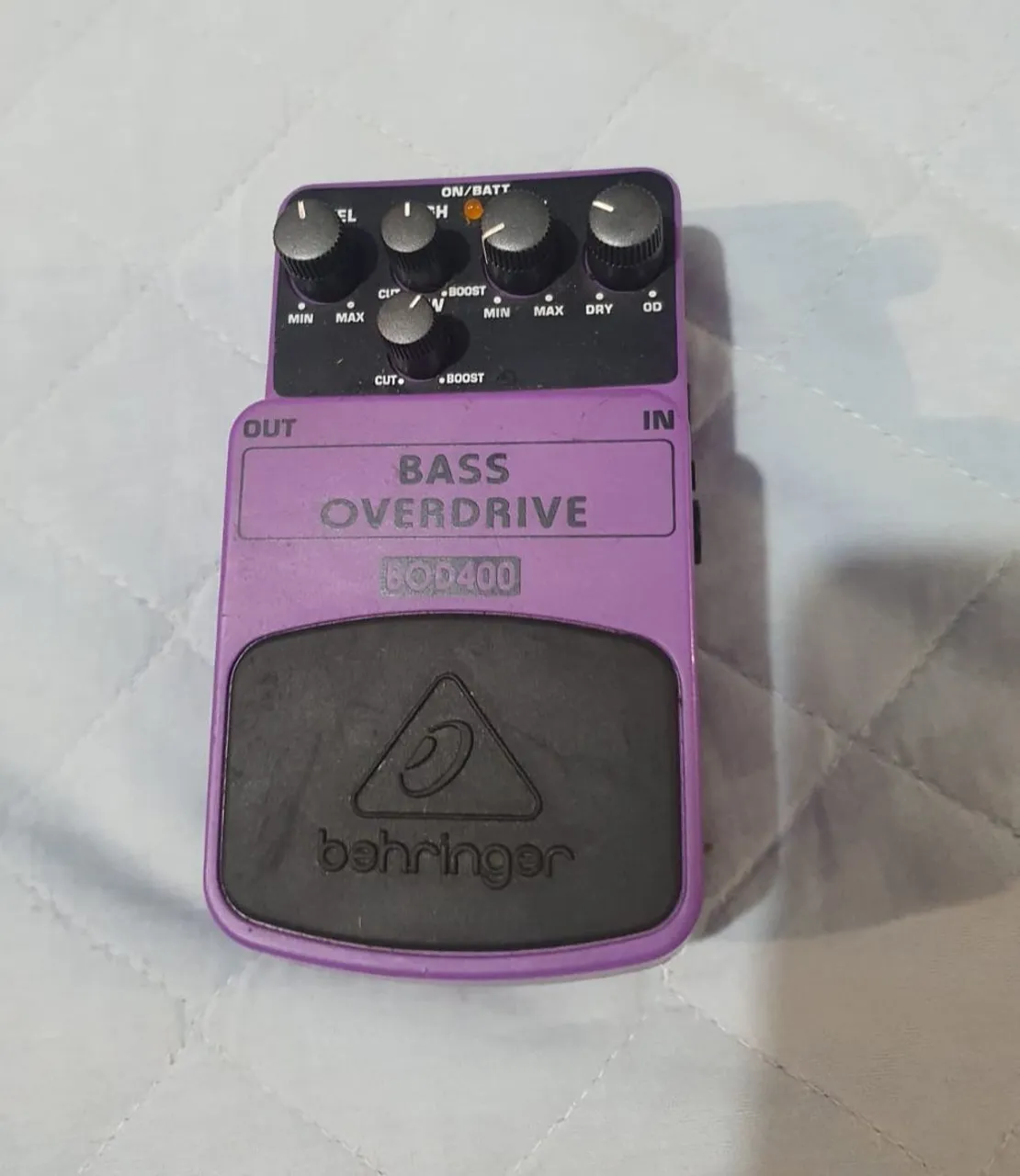 Pedal de Overdrive para Baixo Behringer BOD400