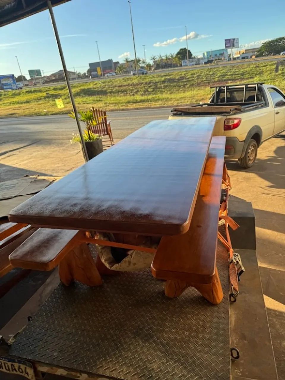Mesa Rustica 3mts com dois bancos entrega rápida