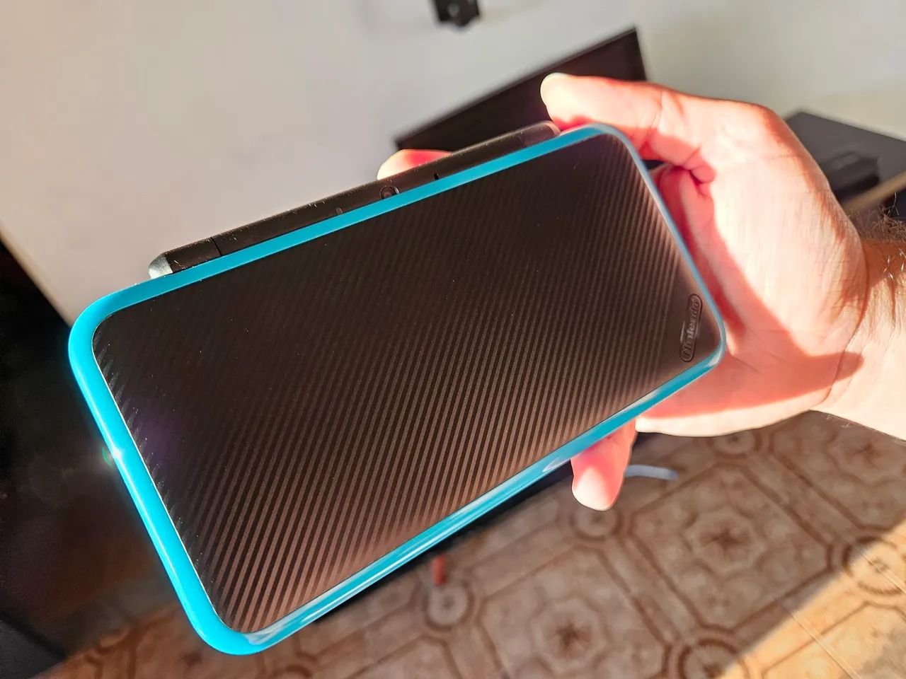 Nintendo 2DS XL - Azul - Usado - Com Acessórios - Foto 2
