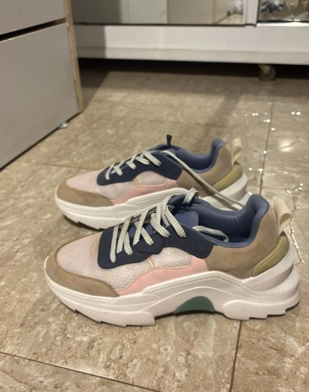 Tenis zara