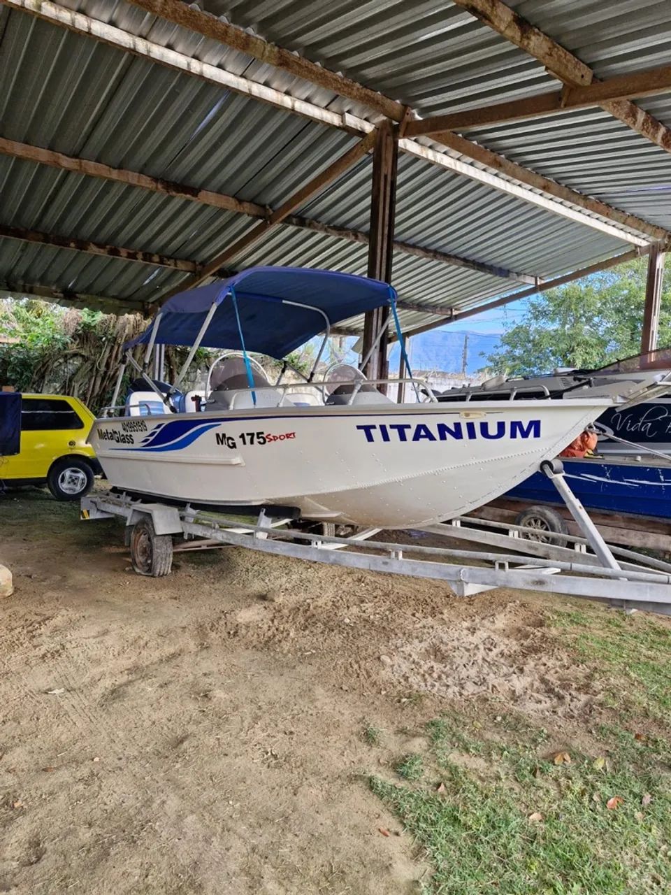 Lancha Metalglass MG 175 S 2013 com Motor Yamaha 90 - Navegue com conforto e estilo!
