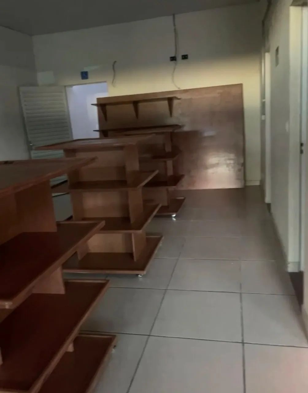 Móveis MDF - balcão, prateleira e gôndolas expositoras - Foto 4