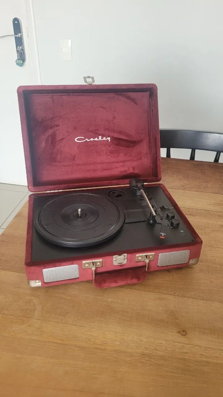 Vitrola Elétrica Crosley - Estilo Retrô | Perfeita, pouco uso!