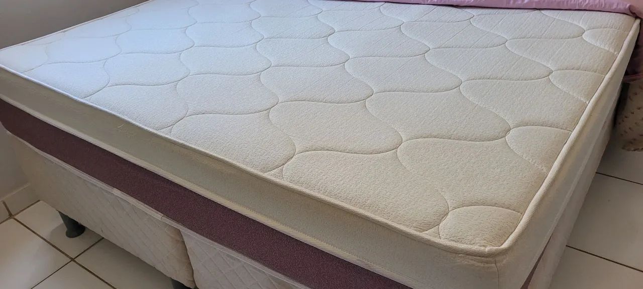 Cama Box Queen + Mini Sofá Retrô - Foto 2