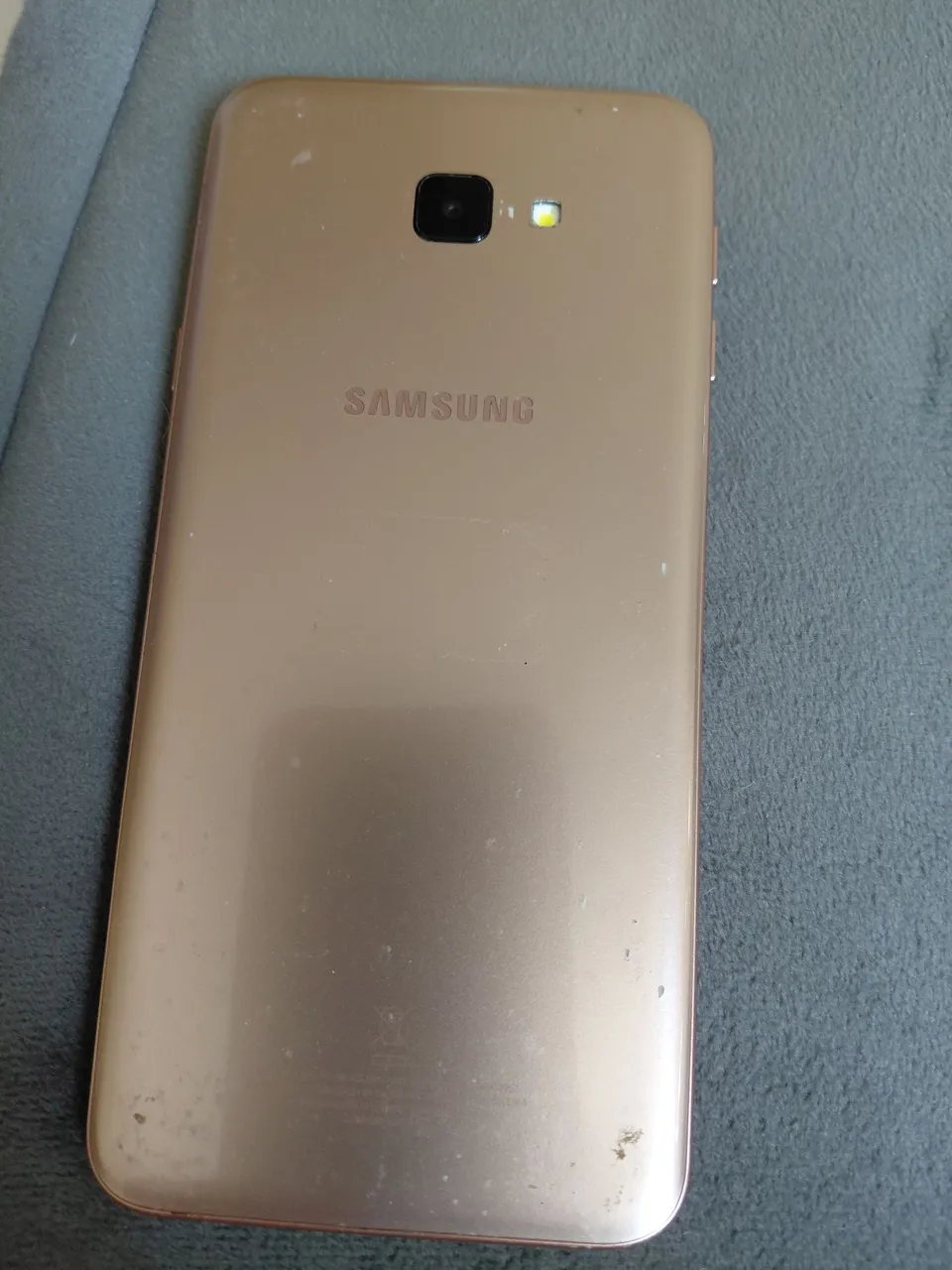Celular  Samsung j4core