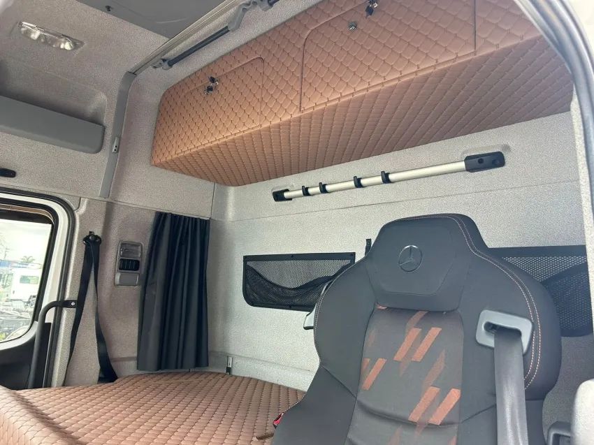 Mercedes-Benz Axor 2536 6x2. - Foto 12