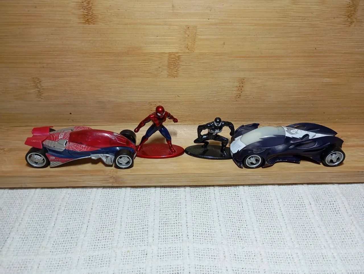 Coleção Marvel Nanometalfigs + Hotwheels - Foto 4
