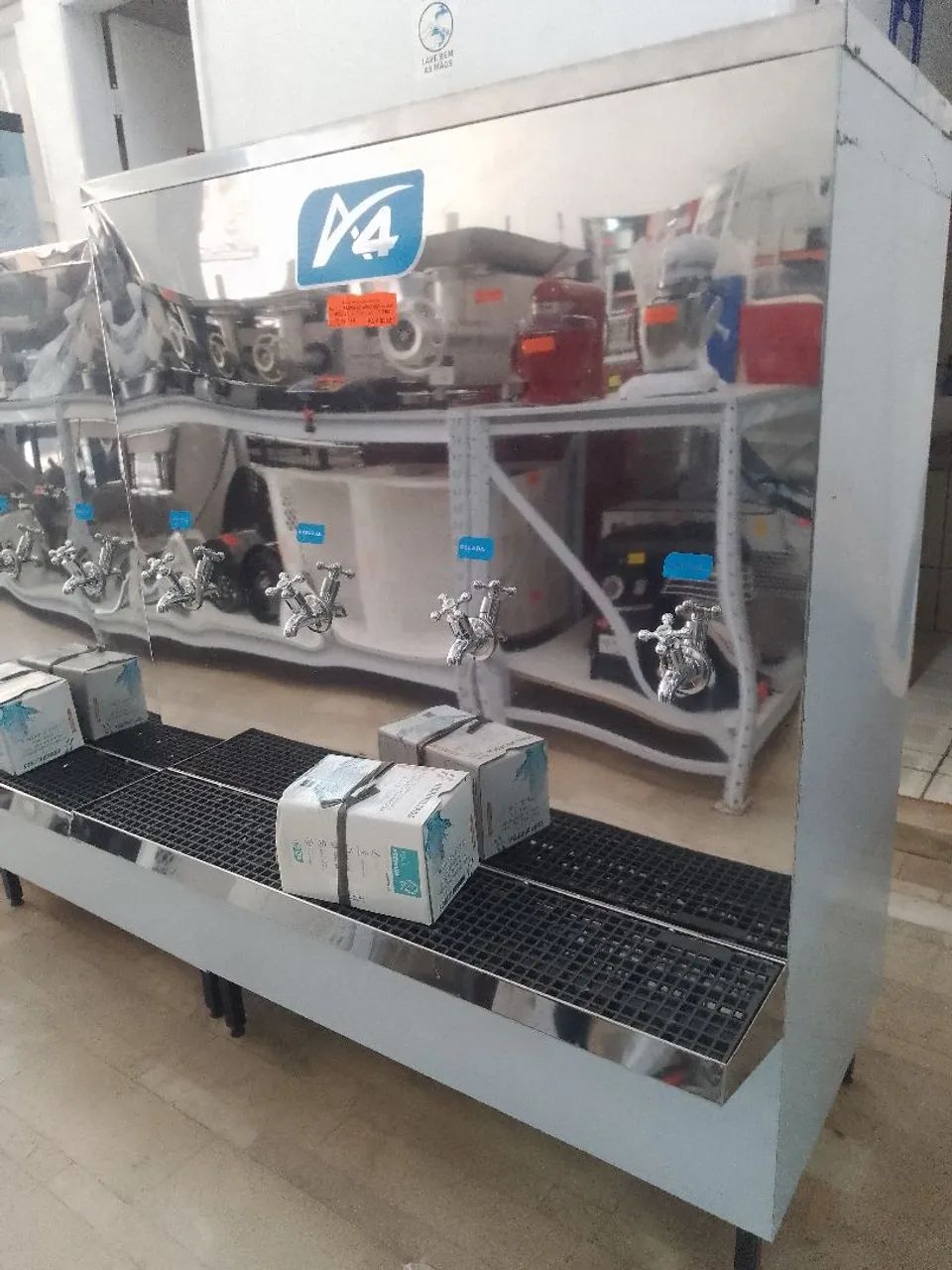 Bebedouro Industrial A4 200 LITROS -NOVO