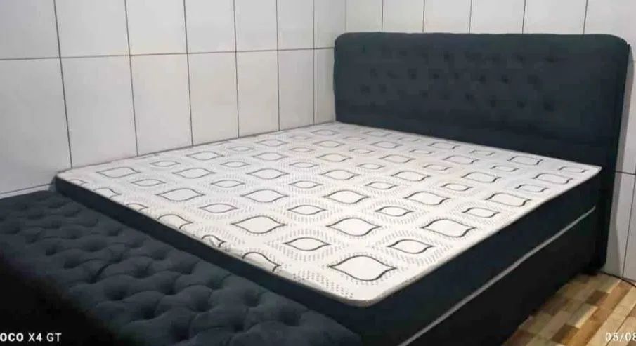 Cama Box Casal Completa com Cabeceira Estofada