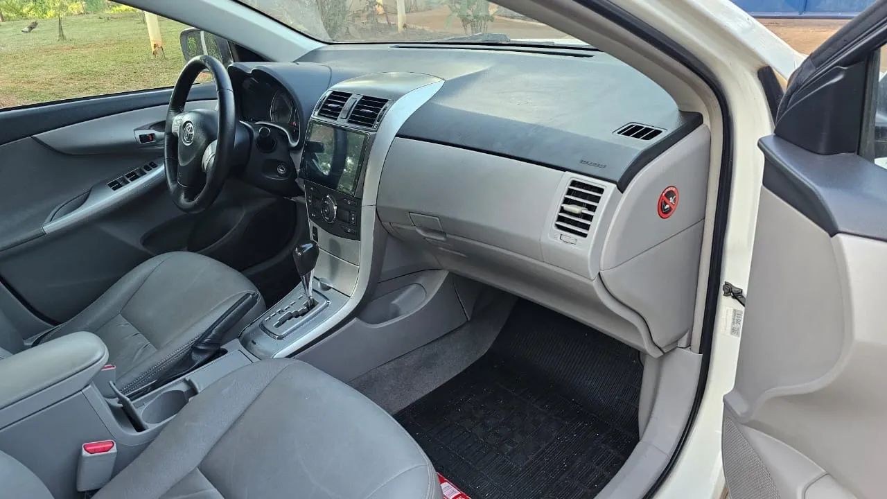 Toyota Corolla GLi 1.8 Flex Automático 2012 - Excelente estado! - Foto 5