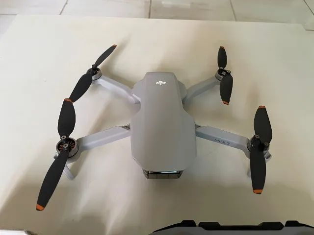 Drone DJI Mini 2 (filma em 4K) + 2 baterias + Cartão 128GB + Acessórios Perfeito Estado - Foto 3