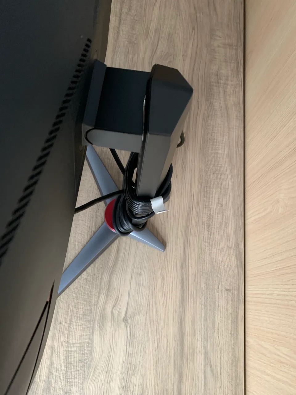 AOC 2K 27-inch Monitor64396503885441121