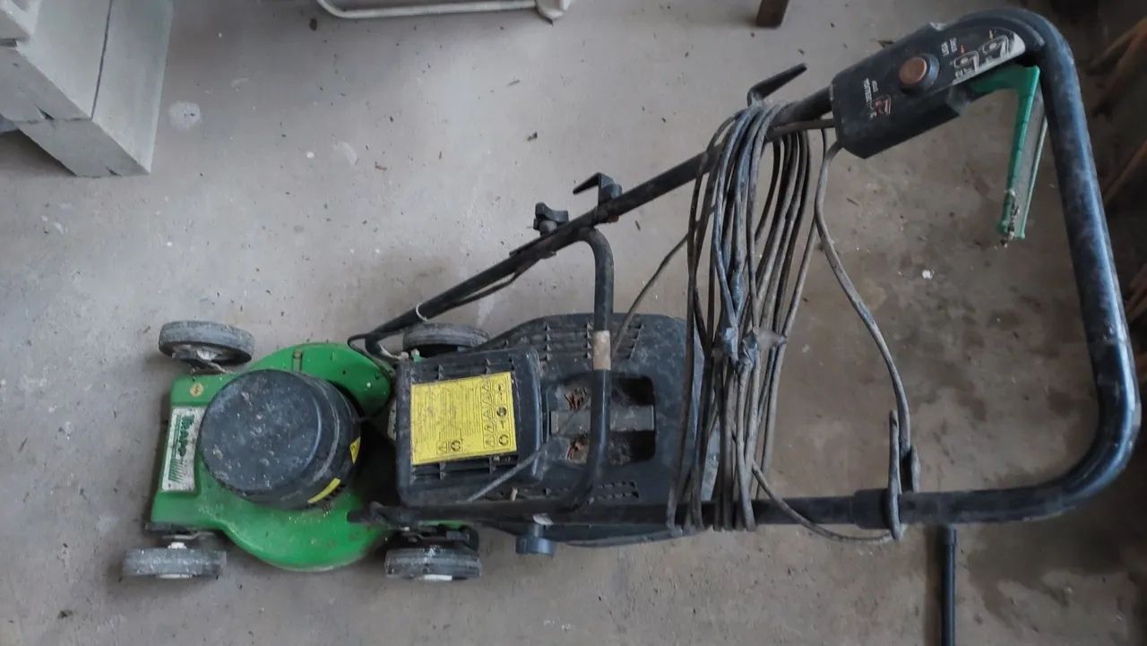 Roçadeira de grama usada, com Defeito. Tramp - Foto 4