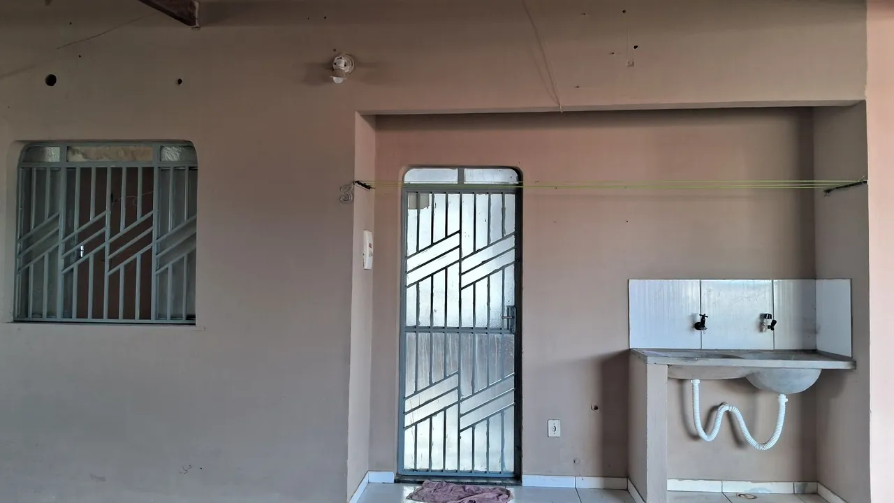 Aluga-se apartamento