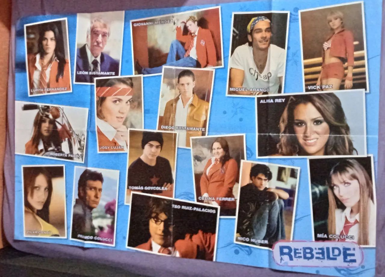 Lote com DVDs e pôsters RBD  - Foto 3
