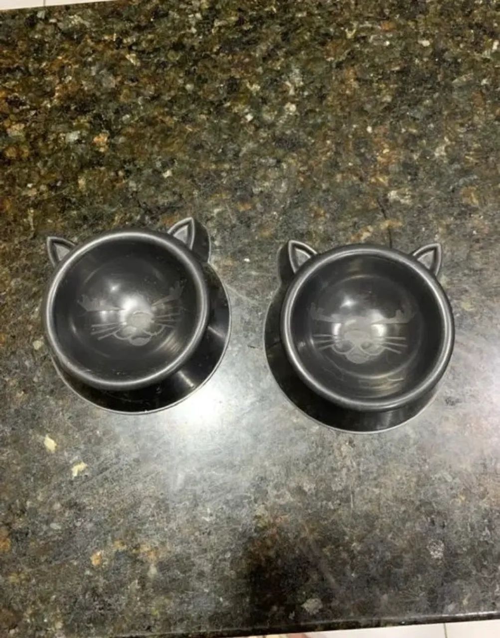 Caixa de areia + pote de ração e água para gatos - Foto 3