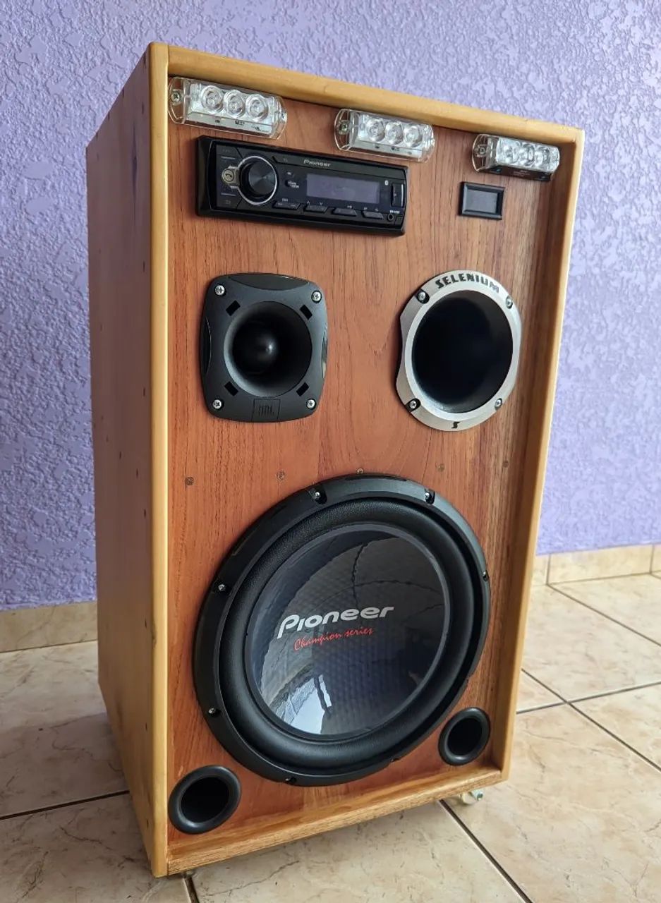 Caixa Bob Residencial em Madeira 