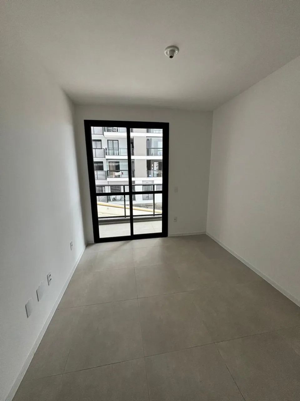 Portas de alumínio em vidro 