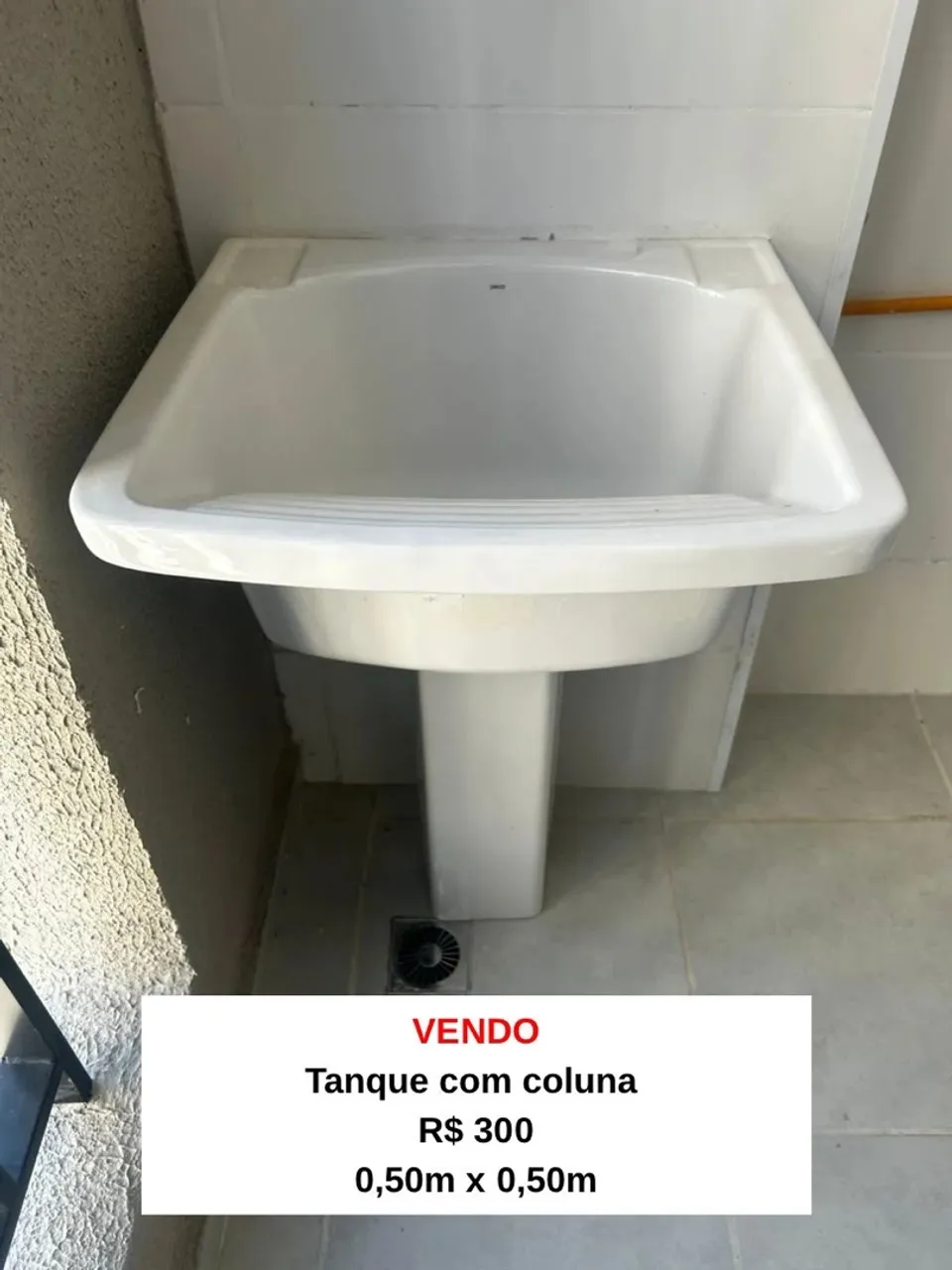 Tanque com coluna branco