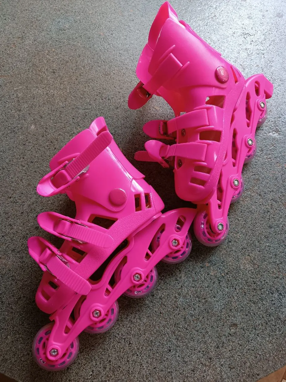 Patins/roller Rosa Infantil T. até 32- Diversão Garantida!